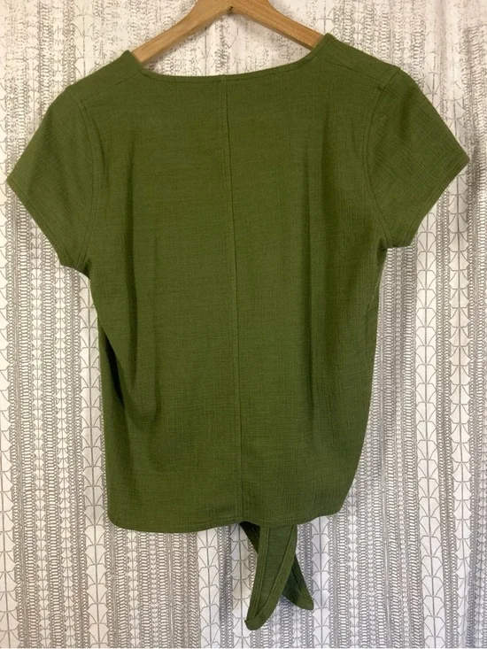 J. Crew Olive Button-Front Short Sleeve Top with Pointed Hem - Picture 2 of 3